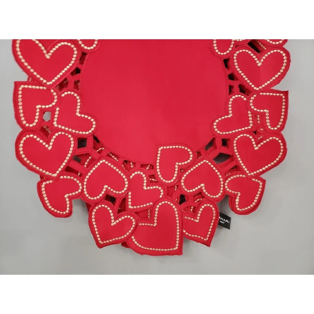 NEW Tahari Home Valentines Day Red Heart Table Runner 16x90 Decor